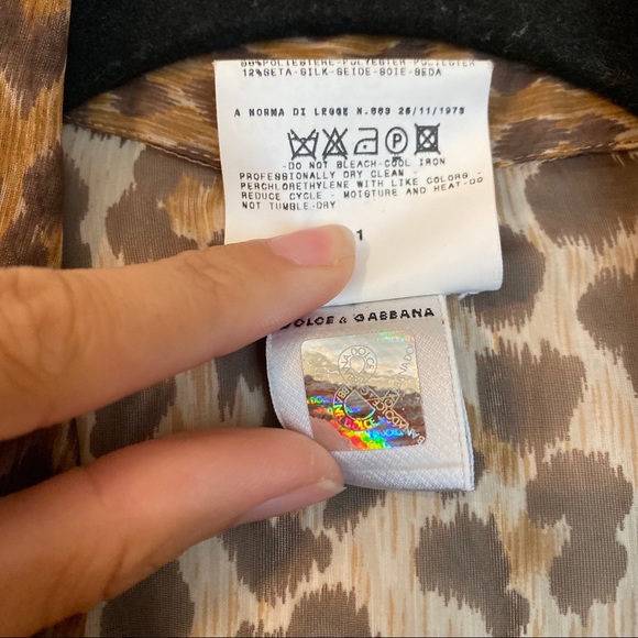 DOLCE & GABBANA leopard print sheer button up top S - Picture 9 of 12